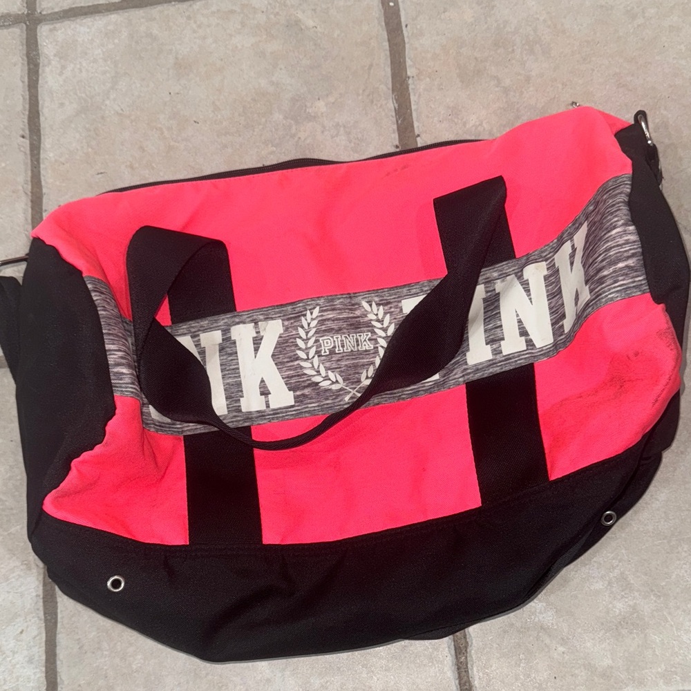 Vs pink duffle gym bag